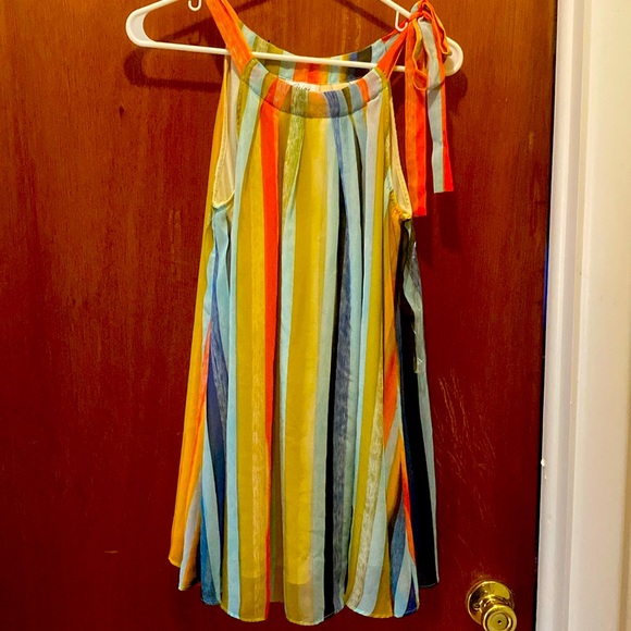 3/$15. Long flowing top in summer colors size M - Picture 1 of 7